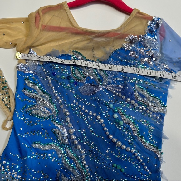 New Figure Skating Dress Size 12 (7~10T) with Hair Scrunchies (130~140cm) - Picture 11 of 11